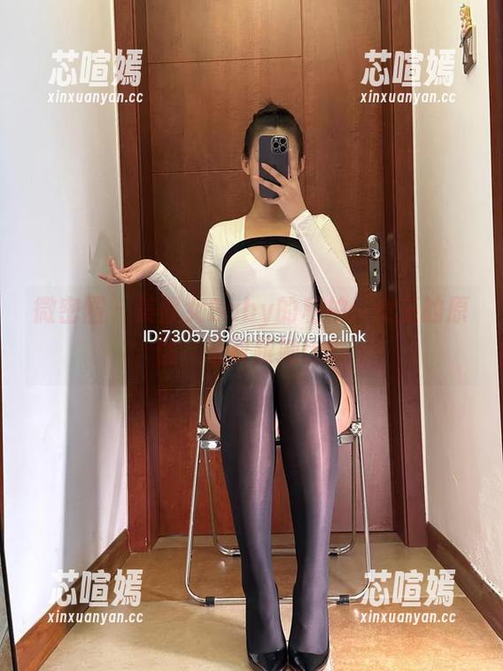 美邵女Baby 微密圈 - 美邵女Baby的私拍:女王的原图,谁敢跟她比?
