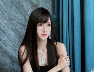 无圣光的腐团儿Ikaros白裙作品，就像一场无形的奏鸣曲！