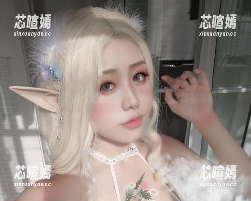 芊川一笑MNK私拍：当海浪遇上慵懒的笑容