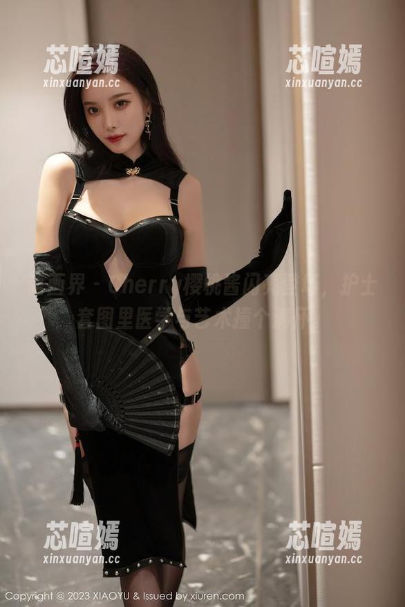 语画界 - Cherry樱桃酱闪亮登场，护士套图里医学与艺术撞个满怀。