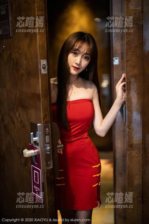 语画界 - 女王范儿十足，王馨瑶yanni的新原图更新也太会撩了，露个小角度嘛。