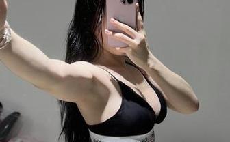 微密圈 – 谁说免费的图片不能有色彩？铁锤姐姐这蓝色neinei让你眼睛亮！