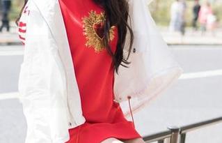 魅妍社 – 图片见证青春，周小然的学妹走到哪里都是话题更新中的话题！